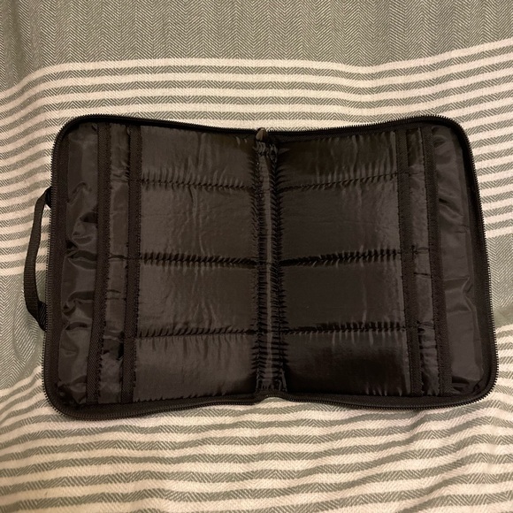 Bulldog Muddy Girl Pink Camo Mini Range Bag - Picture 3 of 3